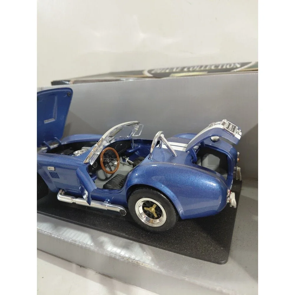 Road Signature 1:18 Diecast 1964 Shelby Cobra 427 S/C Convertible w/box